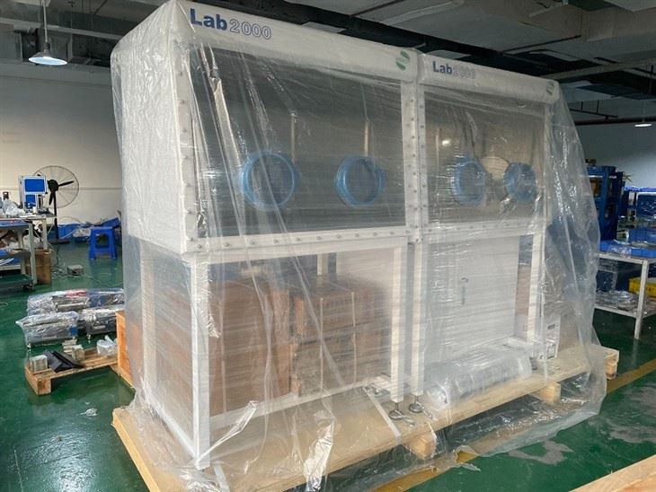 Glove Box With Gas Purification System